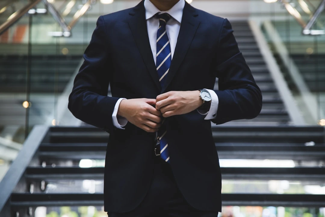 TheMindLog.com blog: Top Business Trends in 2025 You Shouldn't Miss